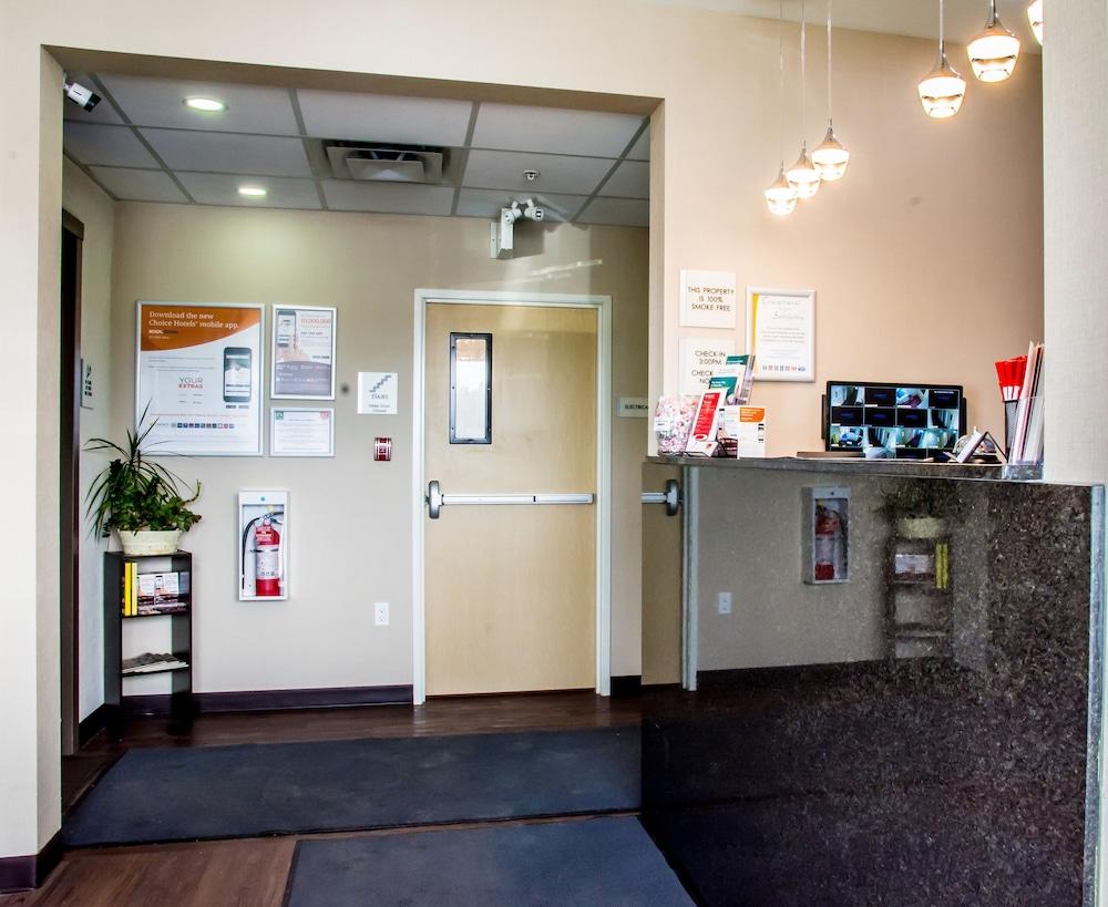 Econo Lodge Fox Creek Buitenkant foto