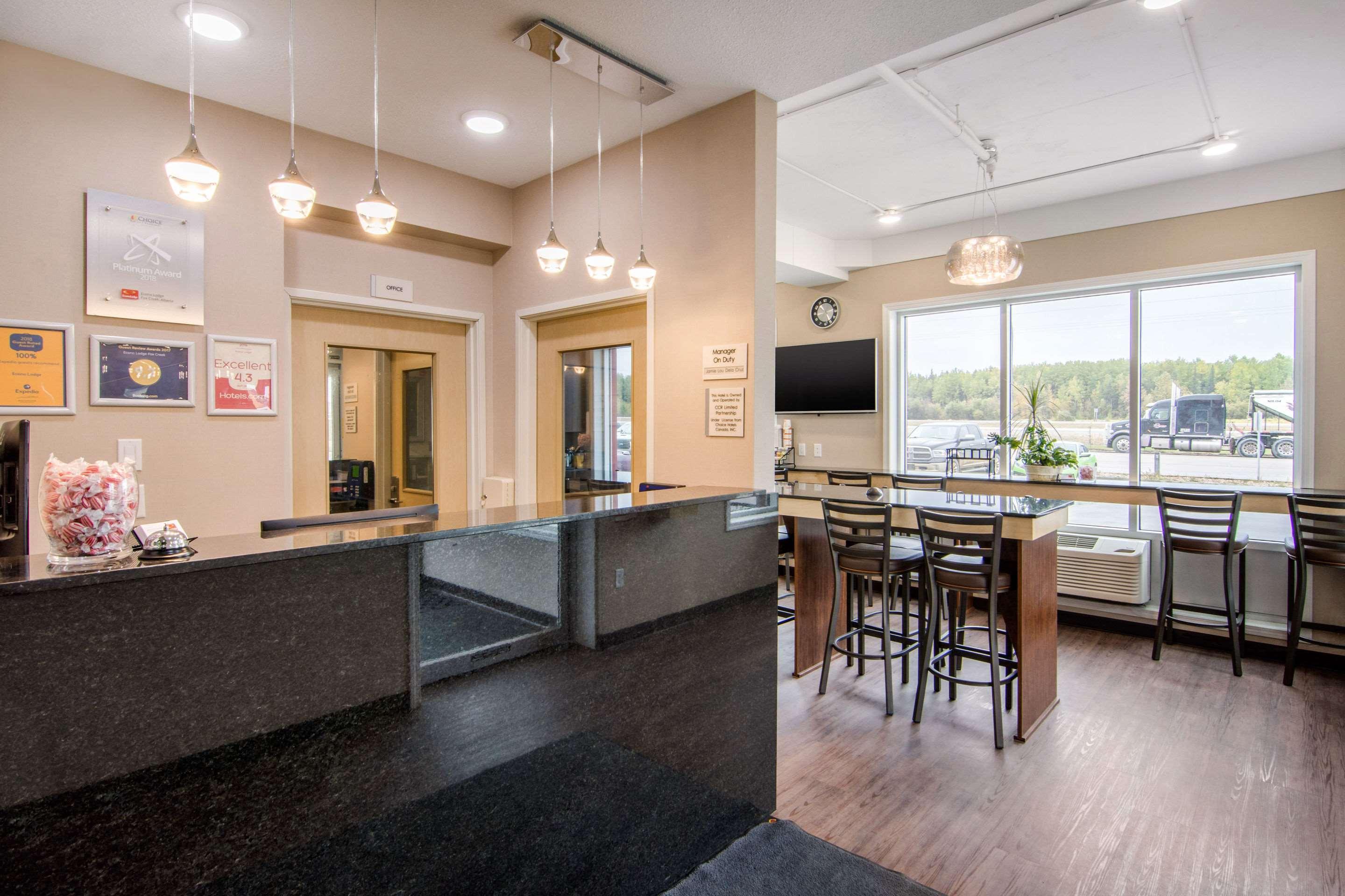 Econo Lodge Fox Creek Buitenkant foto